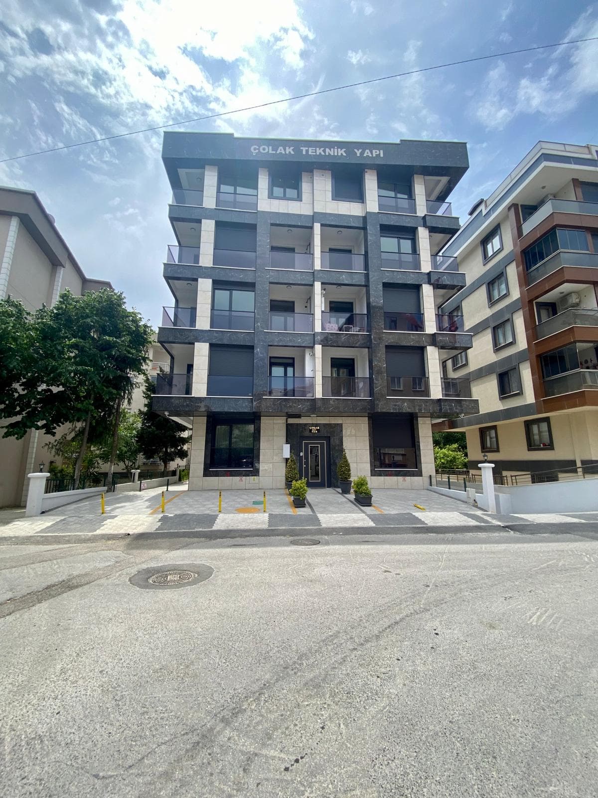 Maltepe Çolak Apartmanı No 4